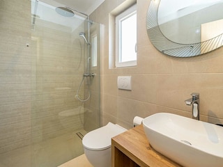 Holiday house Linardići Features 19