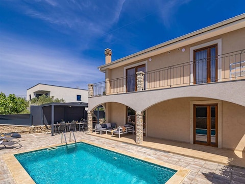 Ferienhaus Dijana mit Pool