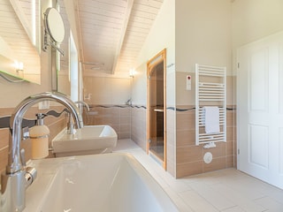 Beispielbild Bad mit Sauna