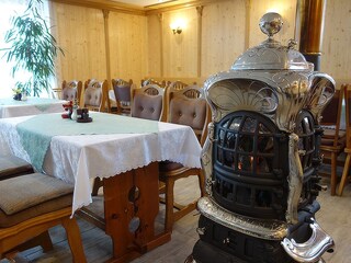 Dinning room with stove