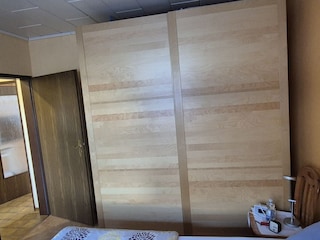 Schlafzimmerschrank