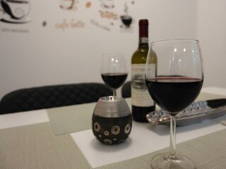 Den Abend mit einem Glas Wein ausklingen zu lassen