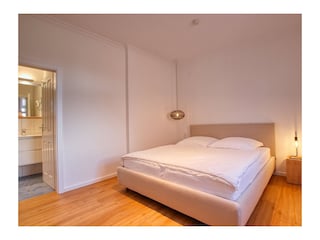 gemütliches Doppelbett