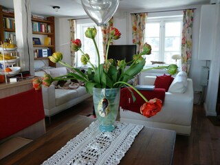 Esstisch aus alter Mooreiche