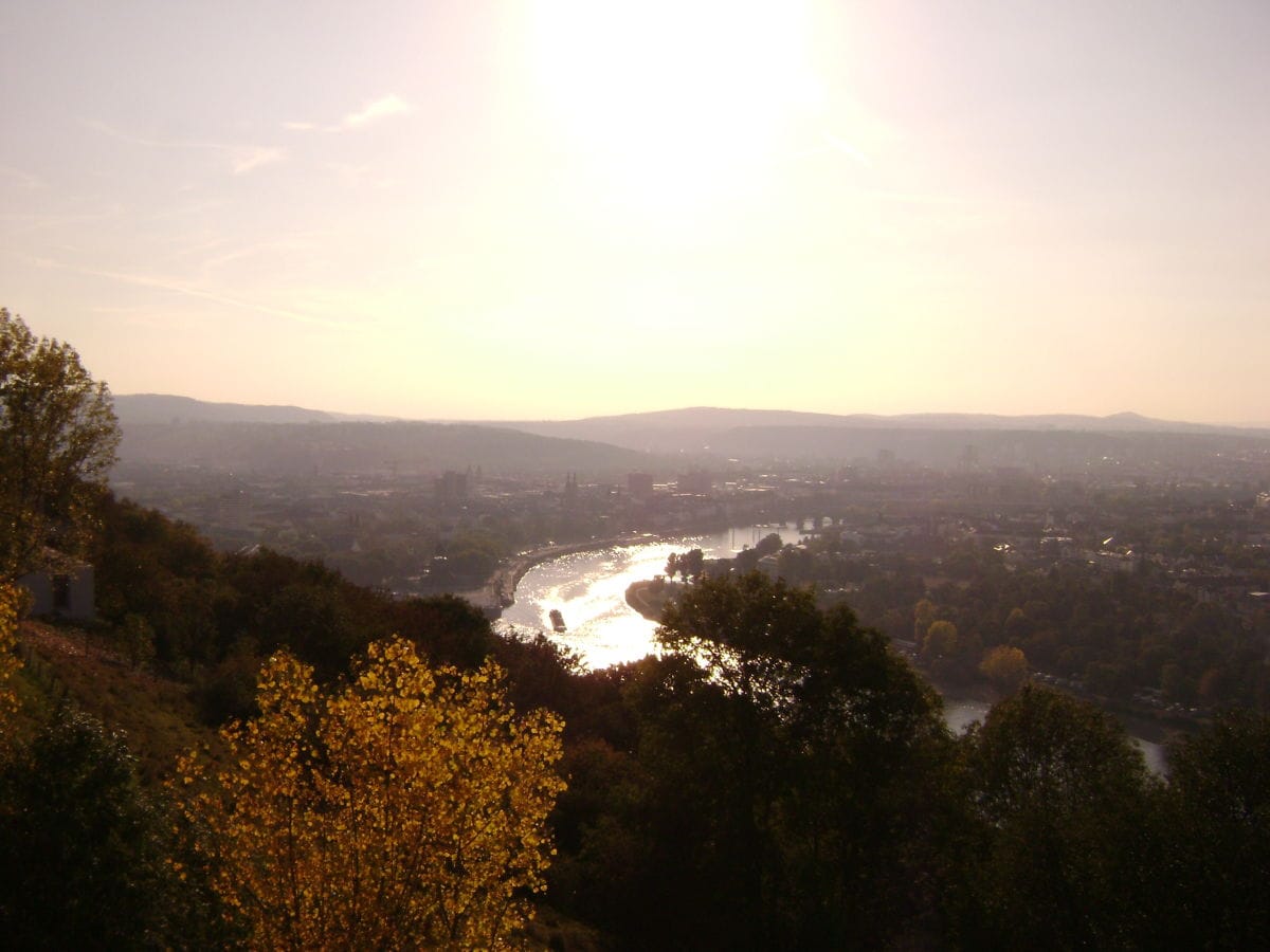 Der Rhein bei Koblenz - Blick vom Deutschen Eck