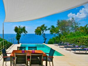 Holiday House Luxus Strandhaus Randemar Porto Cristo Company