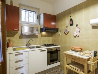 Gut ausgestattete, separate Küche