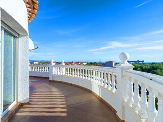 Terrasse obenObere Terrasse mit 30qm und  mit Meerblick