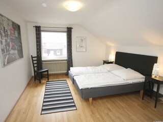 Schlafzimmer II