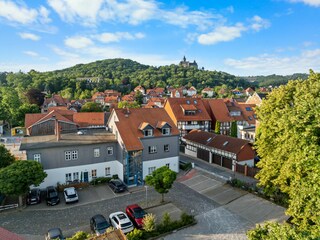 Haus zur Stadtecke mit Blick zum Schloss