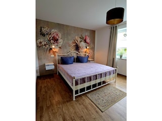 Schlafzimmer II