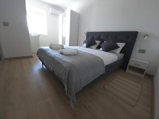 Apartment Puljane Ausstattung 11