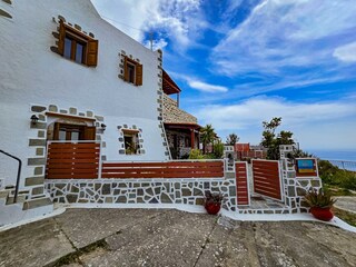 Villa Mirthios Outdoor Recording 11