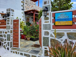 Villa Mirthios Outdoor Recording 24