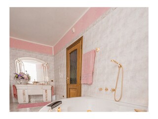 Holiday house Lezzeno Bathroom 23