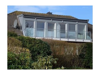 Wohnraum mit Balkon