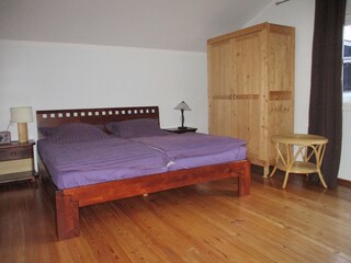 Schlafzimmer 1