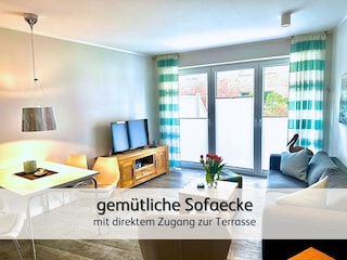 Wohnbereich mit direktem Zugang zur Sonnenterrasse