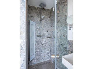 Badezimmer Erdschoss