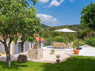 Vakantiehuis Radonić Buitenaudio-opname 1