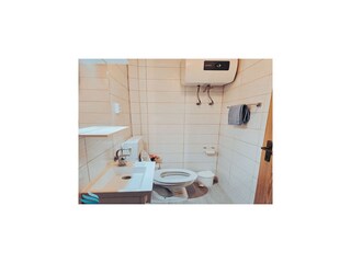 Apartment Vrboska Features 5