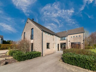 Villa Robertville Grabación al aire libre 1