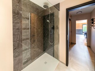 Villa Robertville Caratteristiche 29