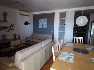 Apartment Duće Features 25