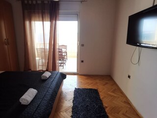 Apartment Duće Features 13