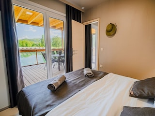 Trailer Catez ob Savi Features 14