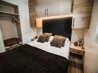 Wohnwagen Catez ob Savi Ausstattung 13