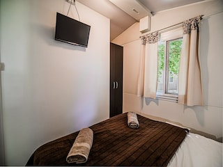 Trailer Catez ob Savi Features 8