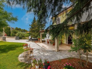 Appartement Vrh Buitenaudio-opname 2