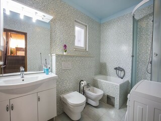 Villa Donje Sitno Features 13