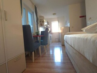 Apartamento Okrug Donji Características 17