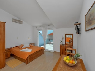 Apartment Baška Voda Features 9