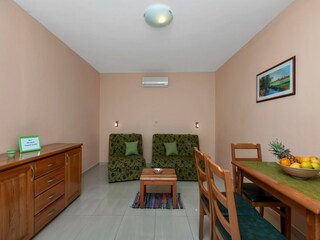 Appartement Baška Voda Équipement 13