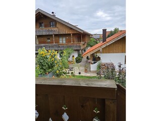 Außentreppe,  Aufgang zur Ferienwohng., uml. Haus