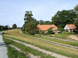 Blick vom Deich auf Altes Elbschifferhaus