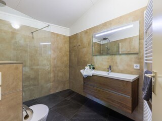 Bungalow Lemmer Caratteristiche 19