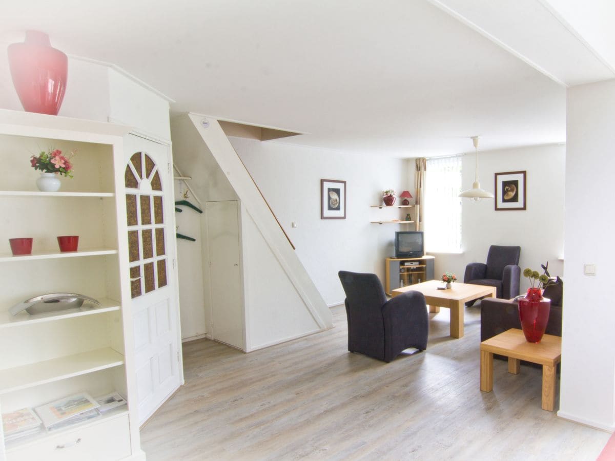 haus wohnzimmer oben:Ferienhaus Haus am See und Wald, IJsselmeer, Lemmer – Firma Aqua-State haus wohnzimmer oben:Ferienhaus Haus am See und Wald, IJsselmeer, Lemmer – Firma Aqua-State