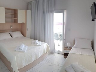 Apartment Stara Novalja Features 5