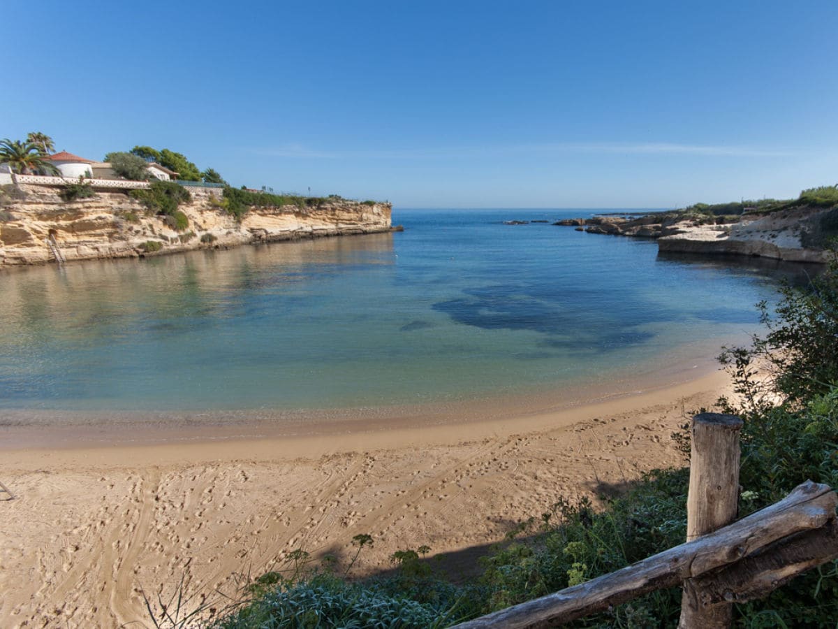 Strand in ca. 1 km Entfernung