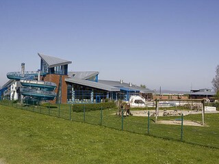 Schwimmbad mit Riesenrutsche in Dangast...