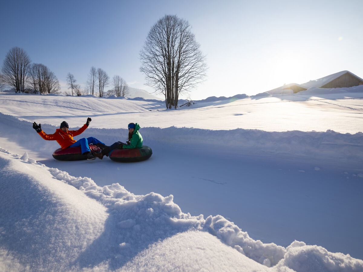 Snowtubingbahn direkt neben dem Staffnerhof