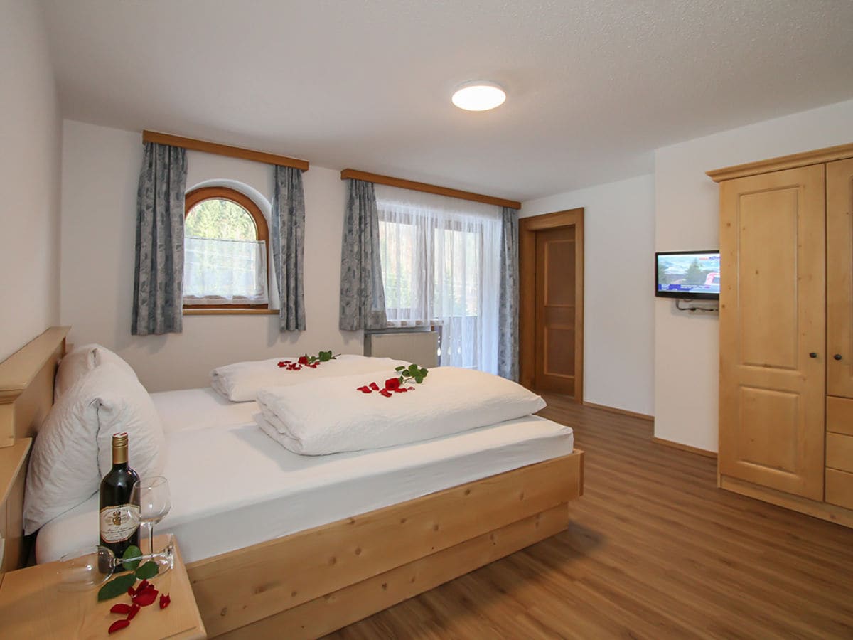 Zimmer Ferienwohnung Staffenhof Kössen