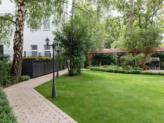 Garten hinter dem Haus