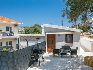 Holiday house Okrug Gornji  5