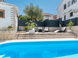 Holiday house Okrug Gornji  11