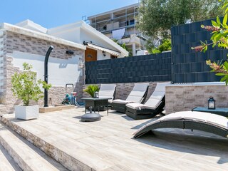 Holiday house Okrug Gornji  14